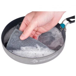 Sea To Summit Camp Kitchen Clean-Up Kit 17 Sea To Summit Camp Kitchen Clean-Up Kit -Robe Outdoor Shop sea to summit camp kitchen clean up kit detail 7